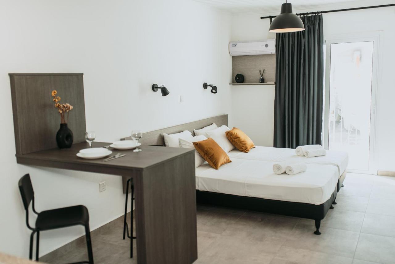 Five Keys Apartments ไอยานาปา ภายนอก รูปภาพ