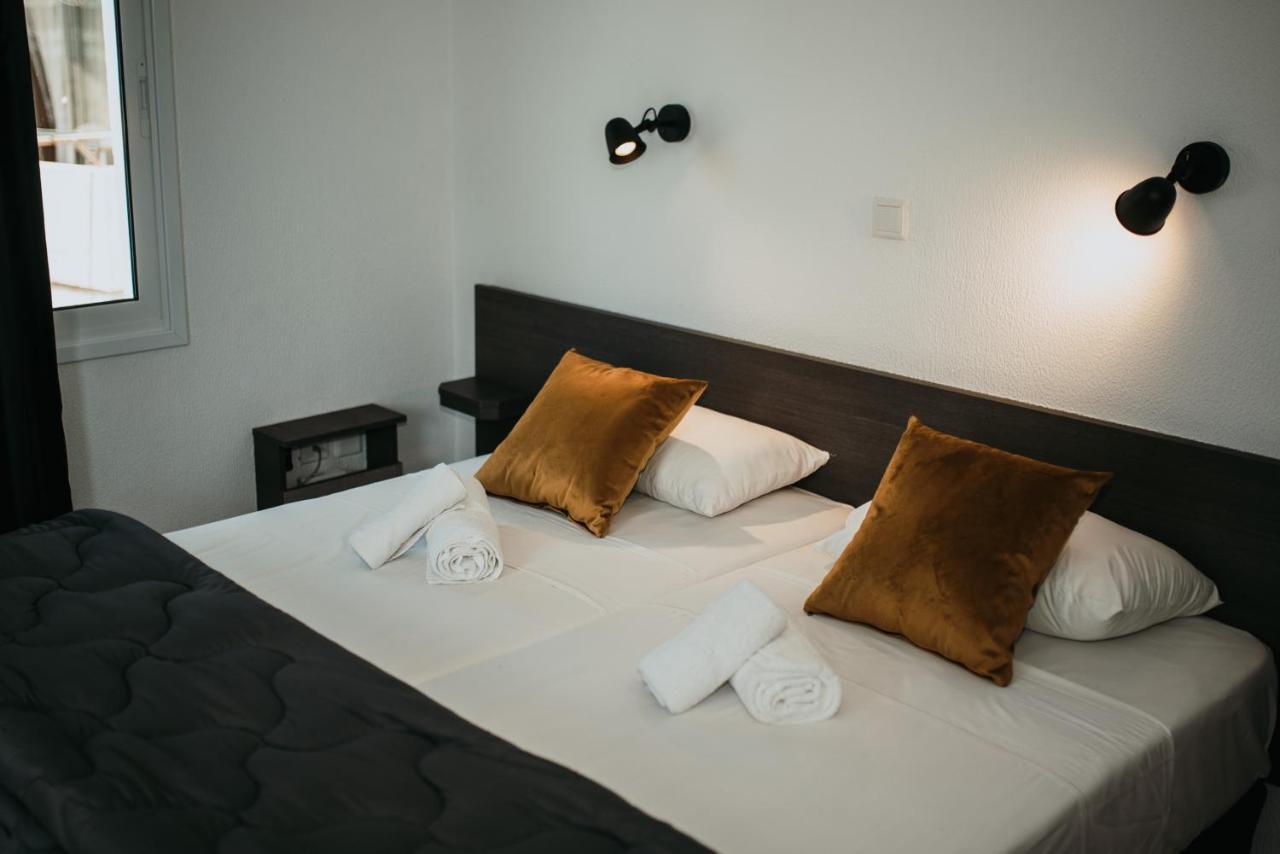Five Keys Apartments ไอยานาปา ภายนอก รูปภาพ