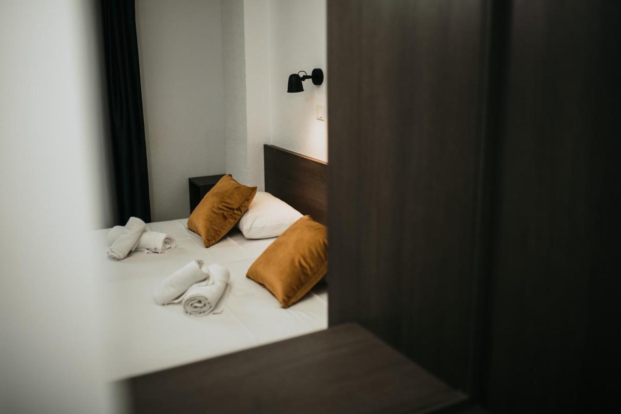 Five Keys Apartments ไอยานาปา ภายนอก รูปภาพ