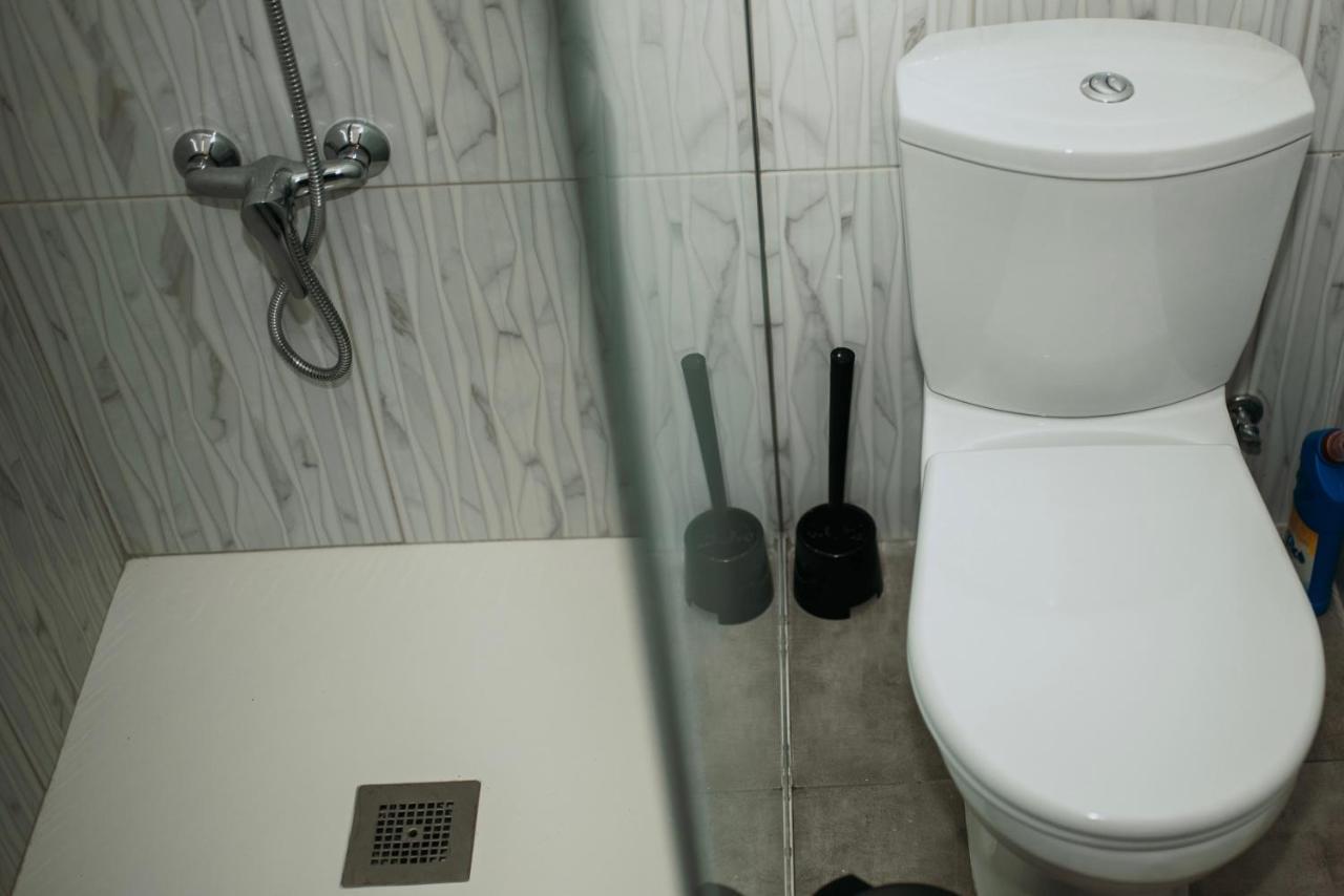Five Keys Apartments ไอยานาปา ภายนอก รูปภาพ