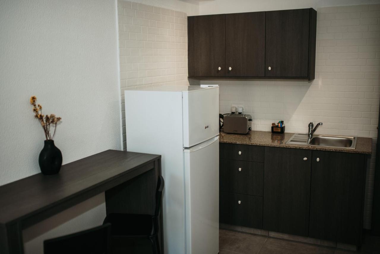 Five Keys Apartments ไอยานาปา ภายนอก รูปภาพ