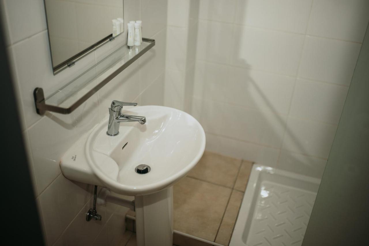 Five Keys Apartments ไอยานาปา ภายนอก รูปภาพ